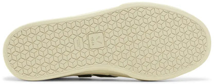 Veja Campo “White Black”